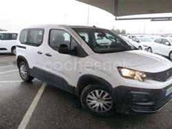 Blanco Usado 2021 Peugeot Rifter Active Monovolumen | 12.399 €