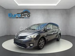 Gris / plata Usado 2015 Toyota Verso Advance Monovolumen | 13.900 € (Caro)