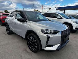 Gris Usado 2023 DS Automobiles DS3 Crossback Performance Line Plus SUV | 24.600 €