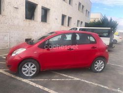 Rojo Usado 2009 Toyota Yaris Active Berlina | 6300 € (Precio justo)