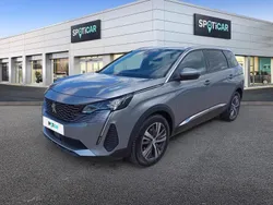 Gris Usado 2021 Peugeot 5008 Allure Monovolumen | 23.990 € (Precio justo)