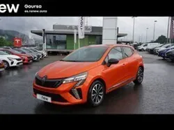 Naranja Usado 2023 Renault Clio V Techno Berlina | 16.500 € (Precio justo)