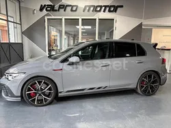 Gris / plata Usado 2023 VW Golf VIII GTI Clubsport Berlina | 44.990 € (Caro)