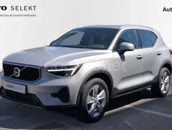 Gris / plata Usado 2024 Volvo XC40 Core SUV | 33.500 € (Super precio)