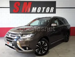 Beige Usado 2016 Mitsubishi Outlander P-HEV SUV | 16.490 € (Precio justo)