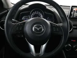 Rojo Usado 2016 Mazda 2 Luxury Berlina | 11.199 € (Precio justo)