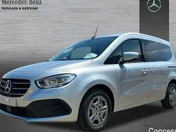 Plata Nuevo 2025 Mercedes 180 Berlina | 36.603 € (Un poco caro)
