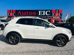 Blanco Usado 2013 Ssangyong Korando Limited SUV | 10.900 € (Caro)