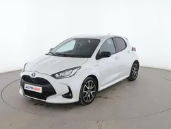 Blanco Usado 2021 Toyota Yaris Hybrid Style Berlina | 19.299 € (Precio justo)