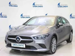 Gris Usado 2022 Mercedes CLA250e Shooting Brake Familiar | 33.900 €