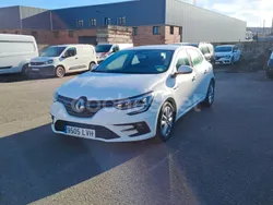 Blanco Usado 2021 Renault Mégane IV Business Berlina | 13.200 € (Buen precio)
