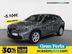 Gris / plata Usado 2022 Alfa Romeo Tonale Sprint SUV | 24.850 € (Precio justo)