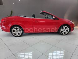 Granate Usado 2008 Ford Focus Cabriolet Titanium Descapotable | 5400 € (Precio justo)