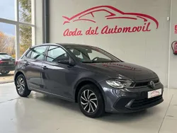 Azul Usado 2021 VW Polo Life Utilitario | 15.990 € (Un poco caro)