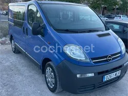 Azul Usado 2017 Opel Vivaro Van | 7500 €