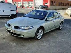 Verde Usado 2006 Renault Laguna II Privilege Berlina | 3490 €
