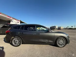 Gris / plata Usado 2019 Ford Focus Titanium Familiar | 10.900 € (Precio justo)