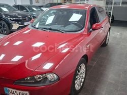 Rojo Usado 2009 Alfa Romeo 147 Distinctive Utilitario | 4480 € (Precio justo)