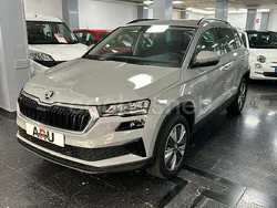 Gris / plata Usado 2022 Skoda Karoq Ambition SUV | 22.950 € (Precio justo)