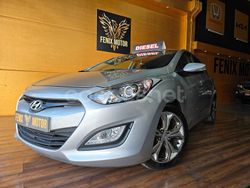 Gris / plata Usado 2012 Hyundai i30 GLS Berlina | 9990 € (Un poco caro)