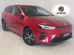 Rojo Usado 2024 MG MG5 EV Luxury Familiar | 24.900 € (Un poco caro)