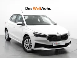 Blanco Usado 2022 Skoda Fabia Ambition Berlina | 13.890 € (Precio justo)