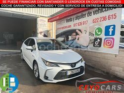 Blanco Usado 2021 Toyota Corolla Business Edition Berlina | 18.000 € (Un poco caro)