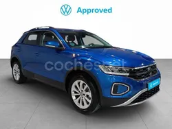 Azul Usado 2024 VW T-Roc Life SUV | 25.290 € (Precio justo)