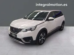 Blanco Usado 2019 Peugeot 5008 GT-line Monovolumen | 22.900 € (Un poco caro)