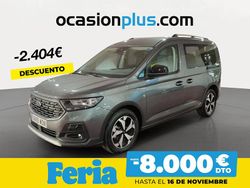 Gris / plata Usado 2023 Ford Tourneo Connect Active Monovolumen | 26.050 € (Precio justo)