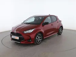 Rojo Usado 2021 Toyota Yaris Hybrid Style Utilitario | 18.099 € (Precio justo)