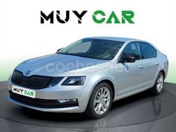 Gris / plata Usado 2020 Skoda Octavia Ambition Berlina | 18.990 € (Precio justo)