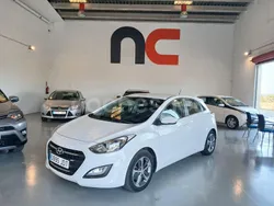 Blanco Usado 2015 Hyundai i30 Berlina | 11.700 € (Caro)