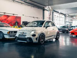 Blanco Usado 2020 Abarth 695 70th Anniversary Utilitario | 32.000 €