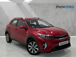 Rojo Usado 2021 Kia Stonic SUV | 16.490 € (Precio justo)