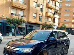 Azul Usado 2015 Mitsubishi Outlander Motion SUV | 5900 €