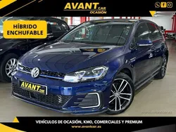 Azul Usado 2021 VW Golf VIII Berlina | 22.900 € (Super precio)