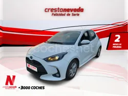 Blanco Usado 2022 Toyota Yaris Hybrid Business Edition Berlina | 18.990 € (Precio justo)