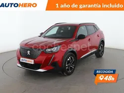 Rojo Usado 2023 Peugeot 2008 Allure SUV | 18.399 € (Precio justo)