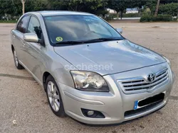 Gris / plata Usado 2007 Toyota Avensis Sol Berlina | 4180 € (Buen precio)