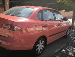 Rojo Usado 2004 Seat Cordoba Stella Berlina | 3900 € (Un poco caro)