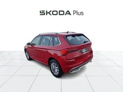 Rojo Usado 2023 Skoda Kamiq Ambition SUV | 21.000 € (Precio justo)