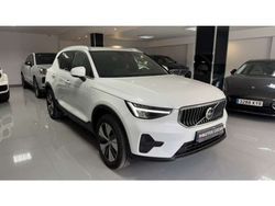 Blanco Usado 2023 Volvo XC40 Core SUV | 37.900 € (Caro)