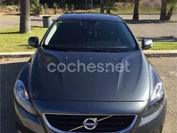 Gris / plata Usado 2014 Volvo V40 R-Design Kinetic Familiar | 7500 € (Precio justo)