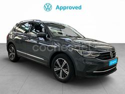 Gris / plata Usado 2024 VW Tiguan Life SUV | 33.890 € (Precio justo)