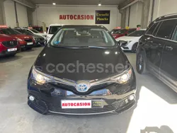 Toyota Auris Hybrid