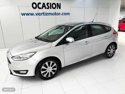 Plateado Usado 2015 Ford Focus Trend Utilitario | 9800 € (Un poco caro)