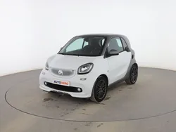 Blanco Usado 2017 Smart ForTwo Coupé Basis Utilitario | 12.299 € (Precio justo)