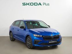 Azul Usado 2025 Skoda Scala Selection Utilitario | 21.500 € (Un poco caro)