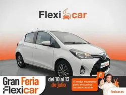 Blanco Usado 2017 Toyota Yaris Active Berlina | 9690 € (Buen precio)